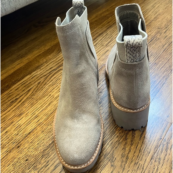 Dolce Vita Boots: HUEY BOOTIES SIZE 7.5 worn once - Picture 5 of 6